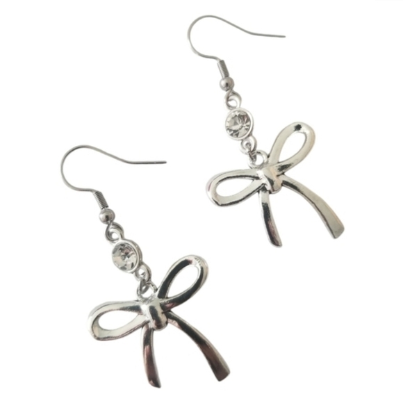 Handcrafted Bow Earrings - Picture 2 of 4